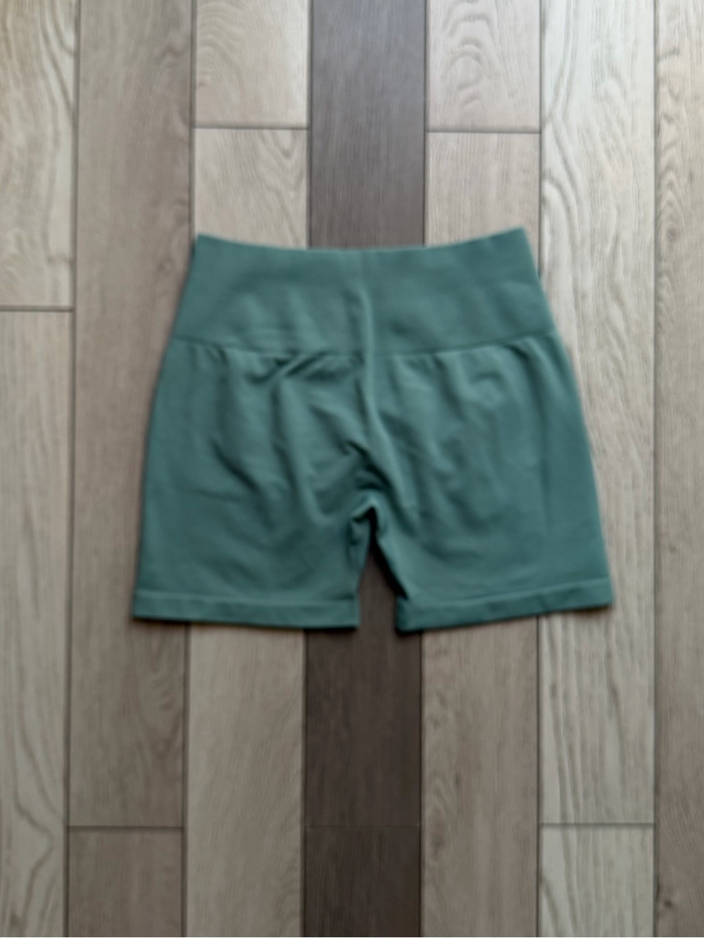 Aurola Women's High-Waist Sage Green Bike Shorts M - Picture 3 of 3